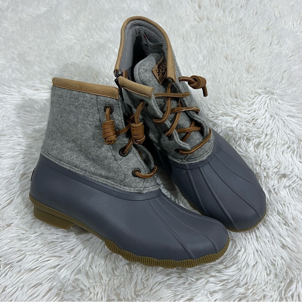 Sperry Women's Saltwater Wool Embossed Duck Boot w/ Thinsulate™ Size 5 - Picture 2 of 13